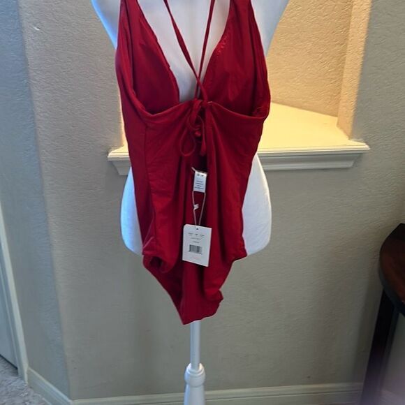 Andie LT Bali Womens Small Tall ST Swimsuit Red One Piece Criss Cross NWT - Picture 5 of 10
